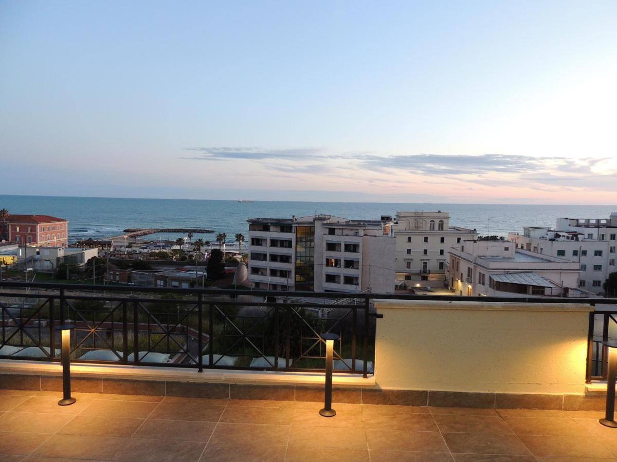 Appartamento Samaya Sea View Civitavecchia Esterno foto